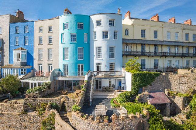 East Rock House, St Julian Street, Tenby photo 3
