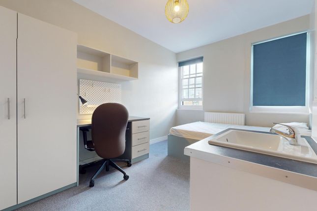 Thumbnail Room to rent in Medway Street, London
