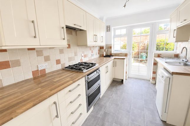 16, Berkeley Square, Worthing photo 4