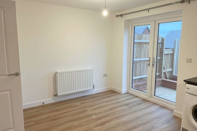 27, Crabtree Hill Drive, Derbyshire photo 3