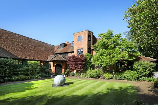 Thumbnail Detached house for sale in Gregories Farm Lane, Beaconsfield