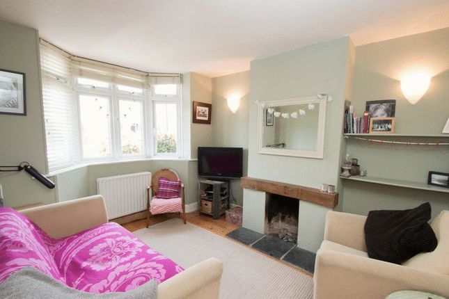 52, Winden Avenue, Chichester photo 2