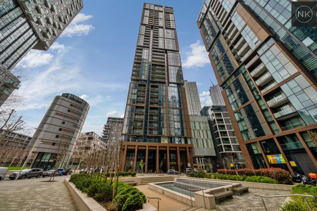 Thumbnail Flat to rent in Maine Tower, Harbour Way, London