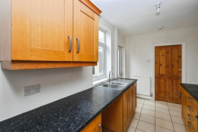 61, Nottingham photo 4