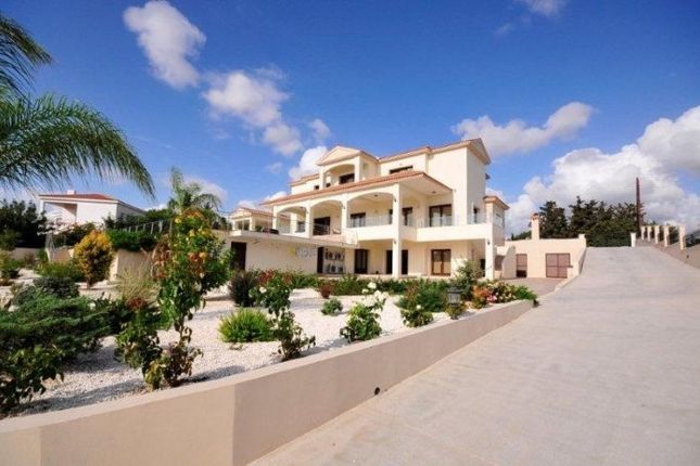 Villa for sale in Emba, Pafos, Cyprus