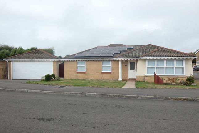 3-bed detached on 2, Cae Ganol, Porthcawl, £595,000
