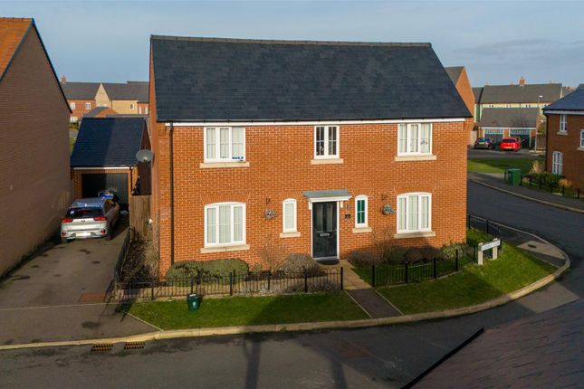 Detached house for sale in Quindell Close, Berryfields, Aylesbury