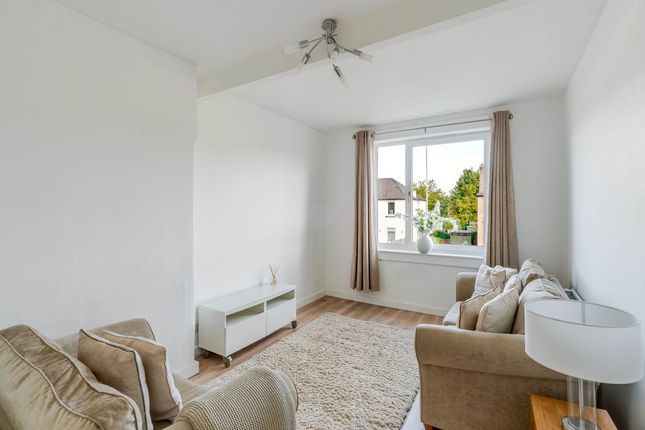 (Flat 2), 49 Stenhouse Drive, Edinburgh photo 2