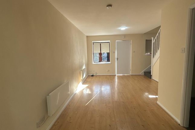 7, Camille Close, London photo 2