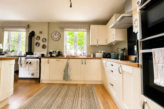 11, Sambre Road, Swindon photo 2