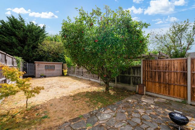 74 Heatherside Road, Epsom photo 2