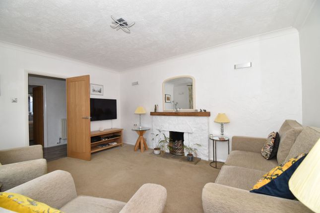 Kitsilano, Headcorn Road, Grafty Green photo 3