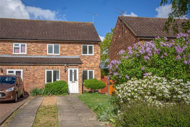 Thumbnail Semi-detached house to rent in The Swallows, Welwyn Garden City, Hertfordshire