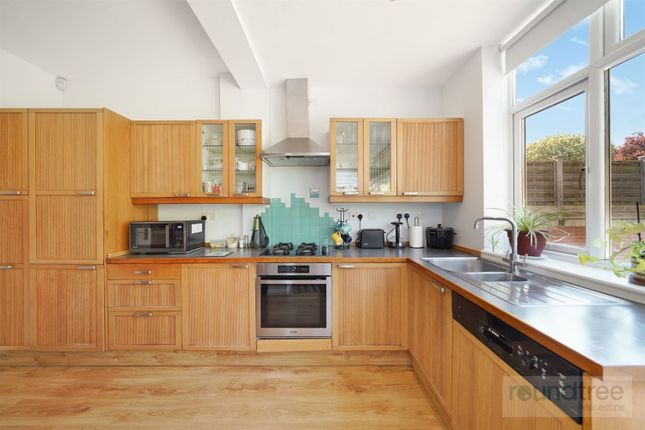 39, Sunny Gardens Road, Hendon photo 4