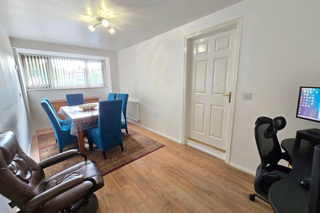 87 Riddings Road, Altrincham photo 3