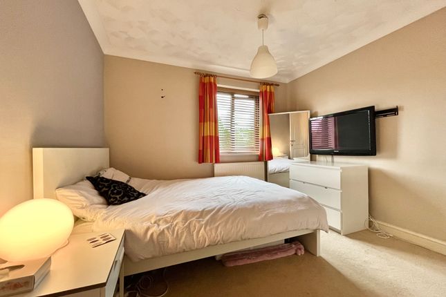 Room 2, 1, Southampton photo 2