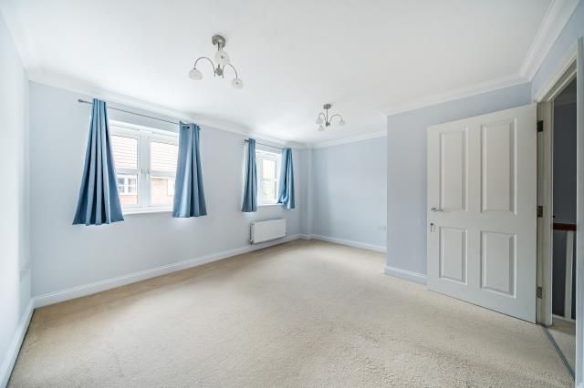 6, Prothero Close, Aylesbury photo 4