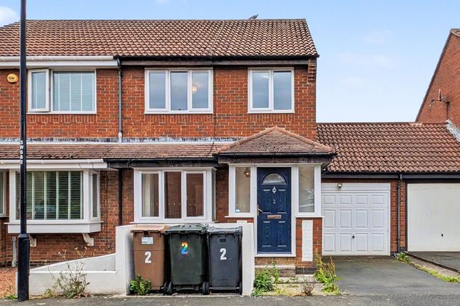 3-bed house on 2 Woodcroft Close, Annitsford, £70,000