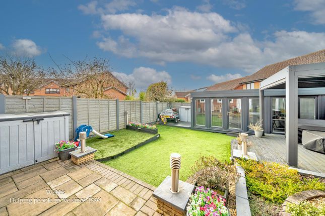 13, Newlands Court, Heath Hayes, Cannock photo 4