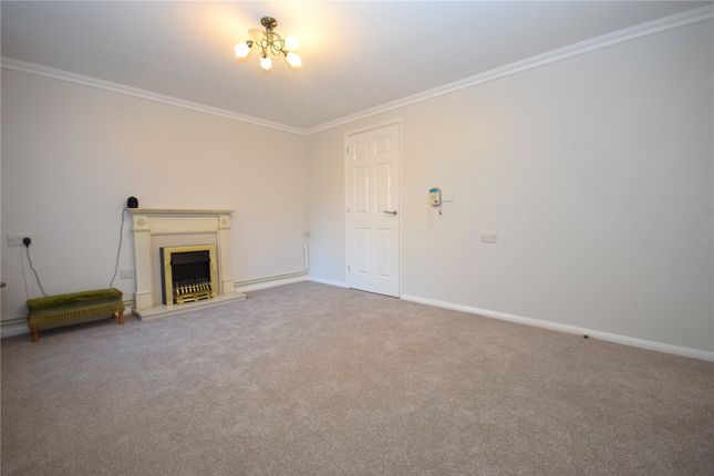 Flat for sale in Sandal Hall Mews, Wakefield, West Yorkshire