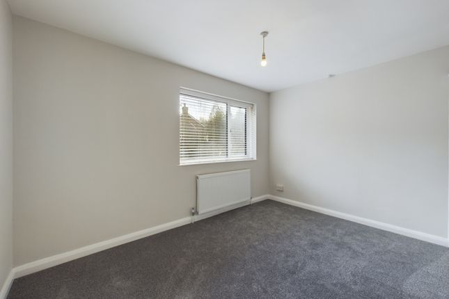 Detached house to rent in Coates Lane, High Wycombe, Buckinghamshire