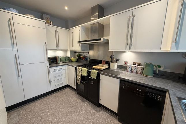 4, Rowan Court, Selby photo 3