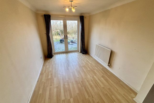 16, Blackburn Close, Durham photo 4