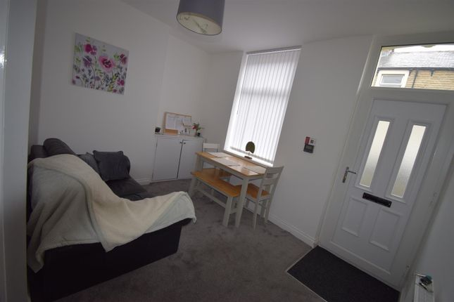 Room to rent in Sandhurst Street, Burnley