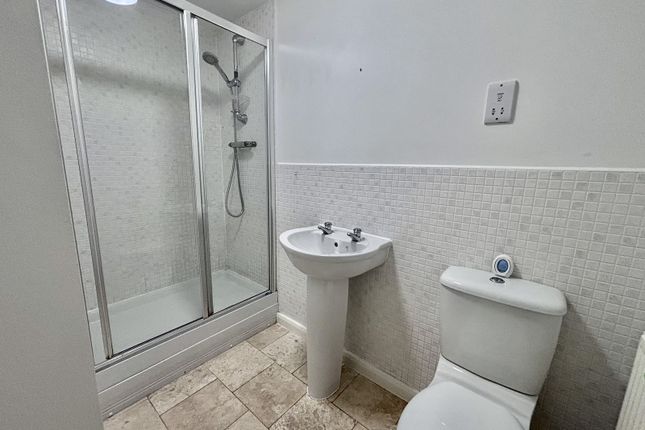 21, Coltsfoot Way, Leicester photo 4