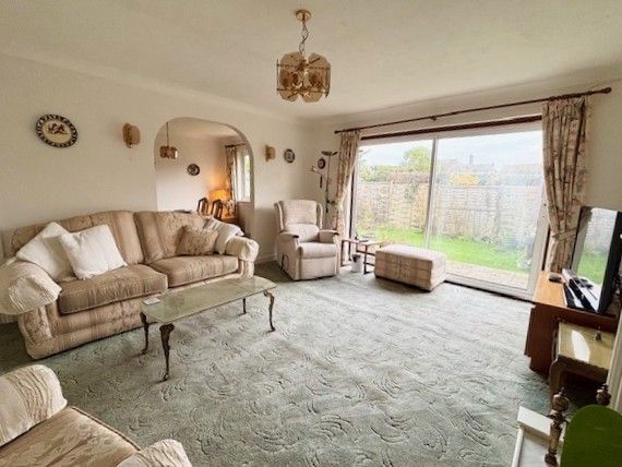 27a Bonnar Road, Selsey photo 4