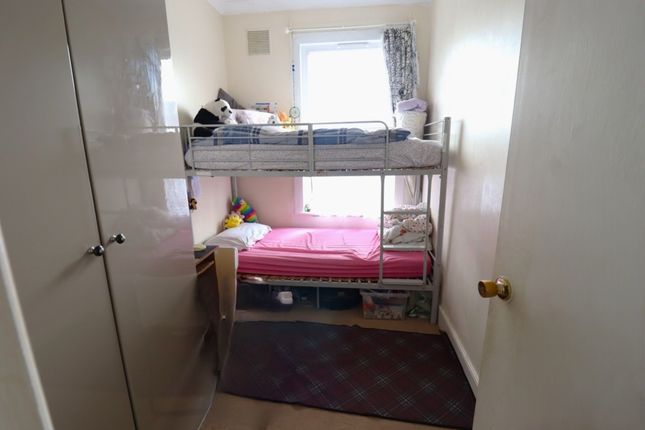 Flat for sale in District Road, Wembley