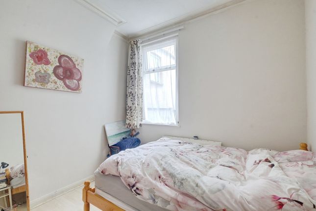 7, Albert Road, Southend-on-sea photo 3