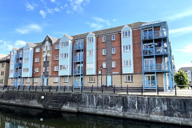 Flat for sale in Abernethy Quay, Maritime Quarter, Swansea