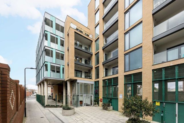 Thumbnail Flat for sale in School Passage, Southall
