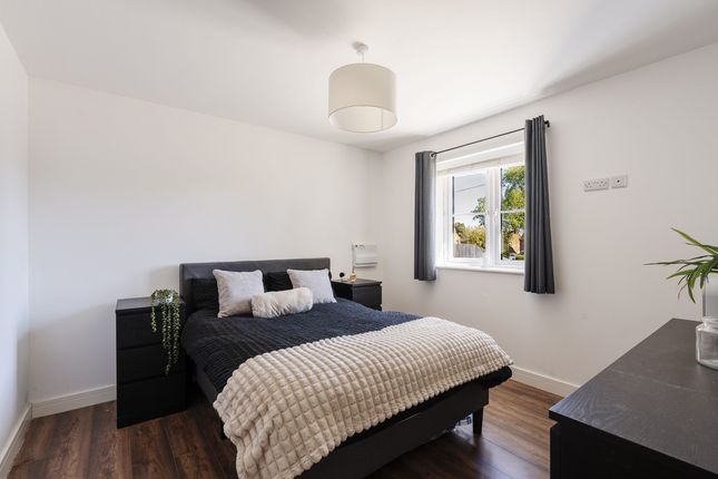 24b, White Horse Avenue, Halstead photo 4