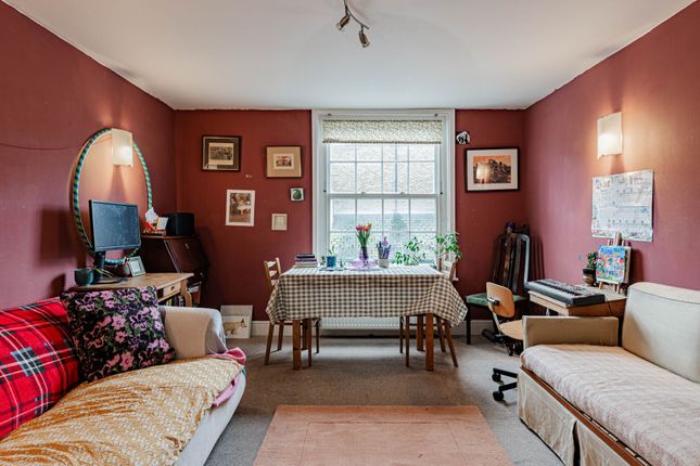 Flat 3, 15 East Street, Faversham photo 4