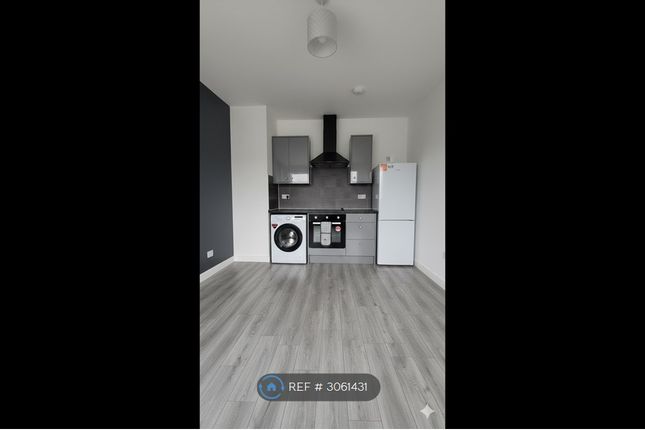 Flat, Soho Road, Birmingham photo 2