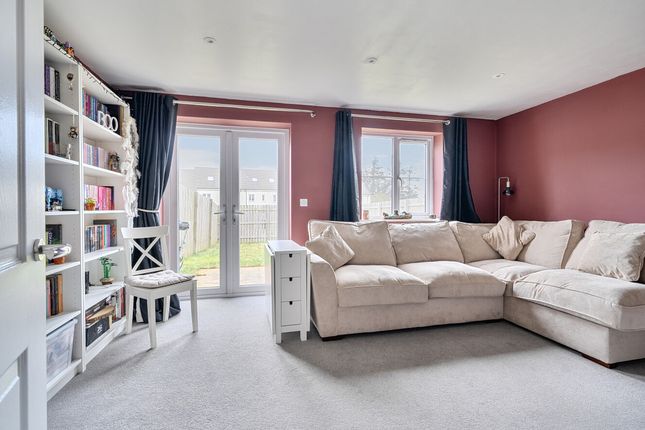 2, Highburrow Close, Redruth photo 4