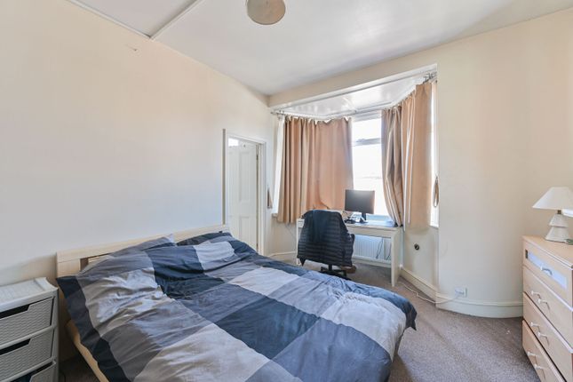 Bickersteth Road, Tooting photo 4