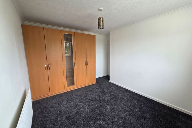 17a Maes Talcen, Bridgend photo 5