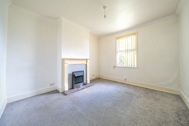 Sugden Road, Worthing photo 4