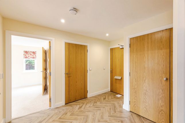 Flat 12, Rosebud Court, 44, Westfield Road, Wellingborough photo 3