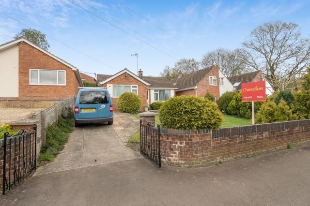 2-bed house on 24, Butts Road, Horspath, £410,000