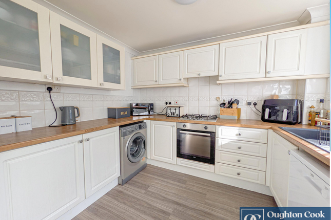 7, Shillingstone Drive, Nuneaton photo 4