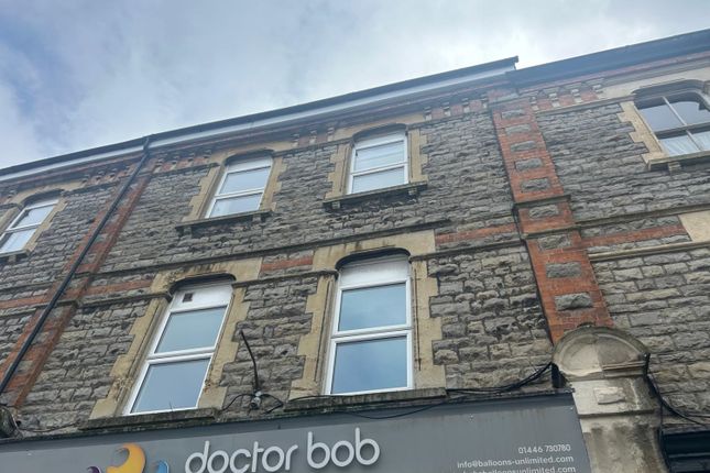 Thumbnail Studio to rent in High Street, Barry