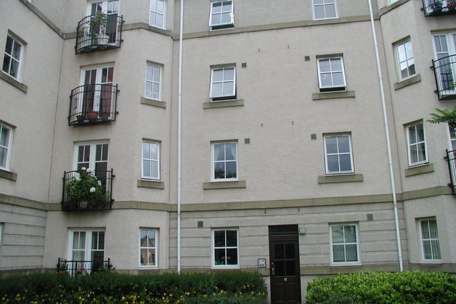 Thumbnail Flat to rent in Huntingdon Place, Edinburgh