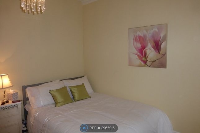 Carn Brae, Horsham Road, Dorking photo 5