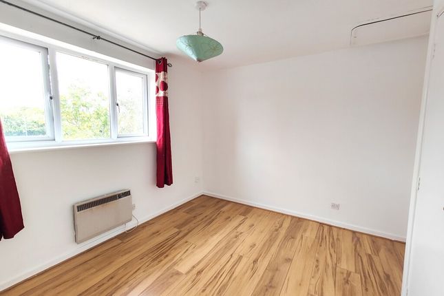 4, Thirlmere Close, Kettering photo 5
