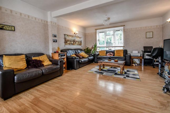 End terrace house for sale in Manchester Drive, Leigh-On-Sea