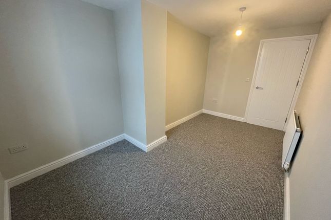 Flat 2, Cardiff photo 4